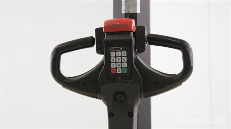BT SWE080L Selvkørende stablere