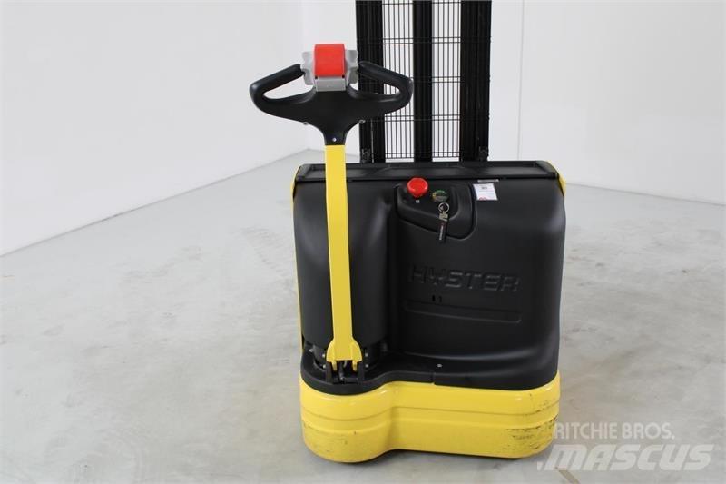Hyster S1.0E Selvkørende stablere