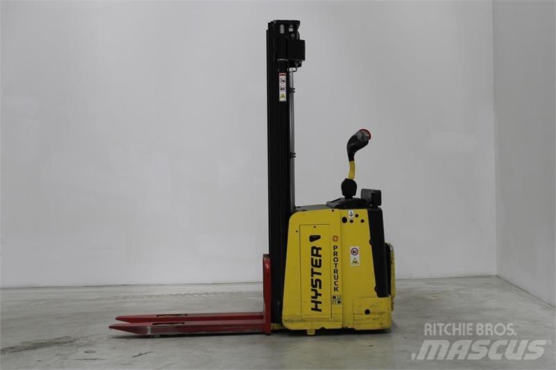 Hyster S1.5S Selvkørende stablere