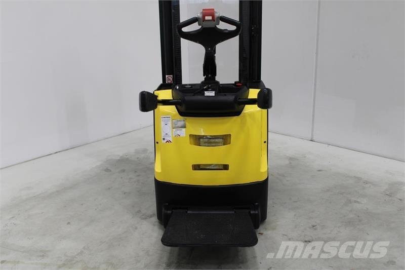 Hyster S1.6S Selvkørende stablere