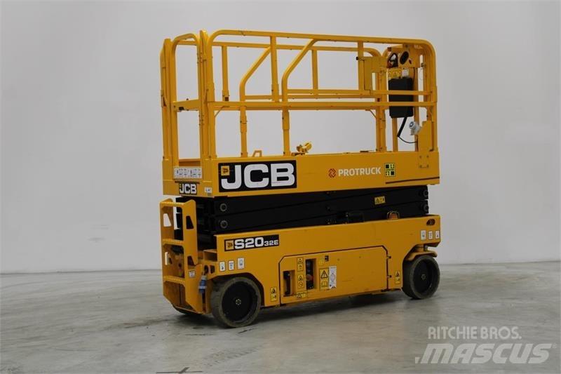 JCB S2032E Saxlifte