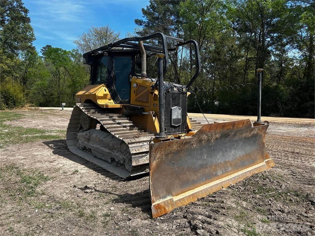 CAT D5 Bulldozer på larvebånd
