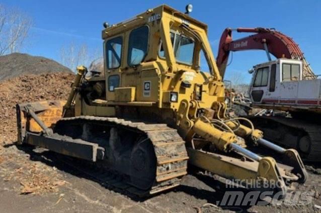 CAT D8 Bulldozer på larvebånd