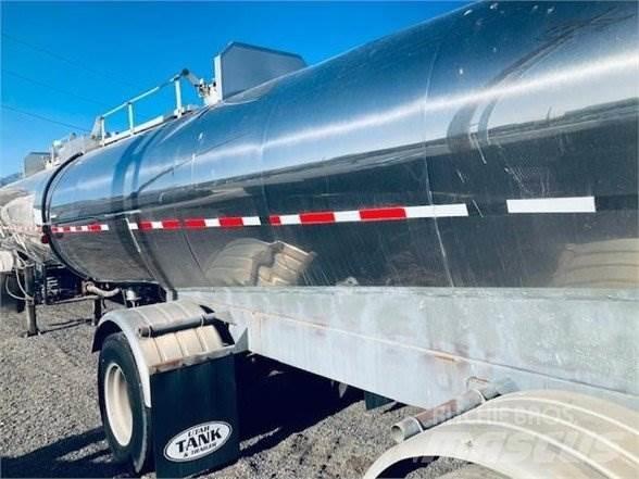Polar SDJ7 5200-1 Semi-trailer med Tank