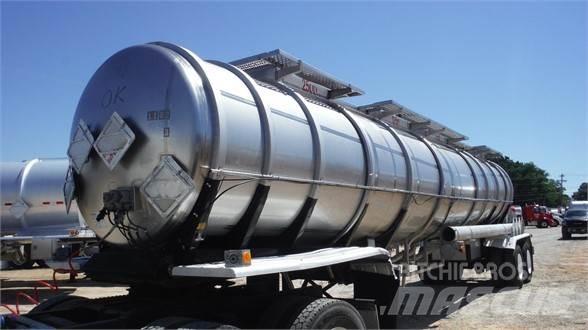  STE SRX7 Semi-trailer med Tank