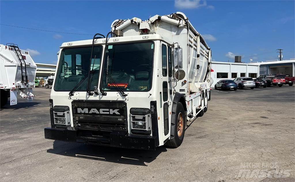 Mack LR613 Renovationslastbiler