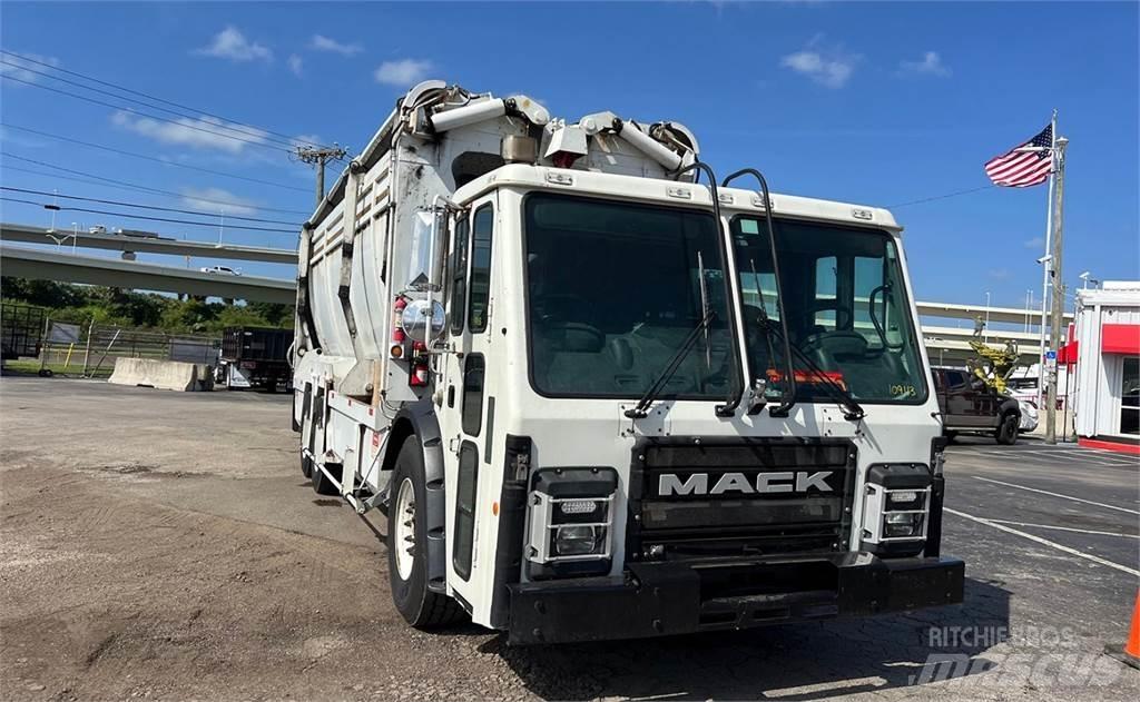 Mack LR613 Renovationslastbiler