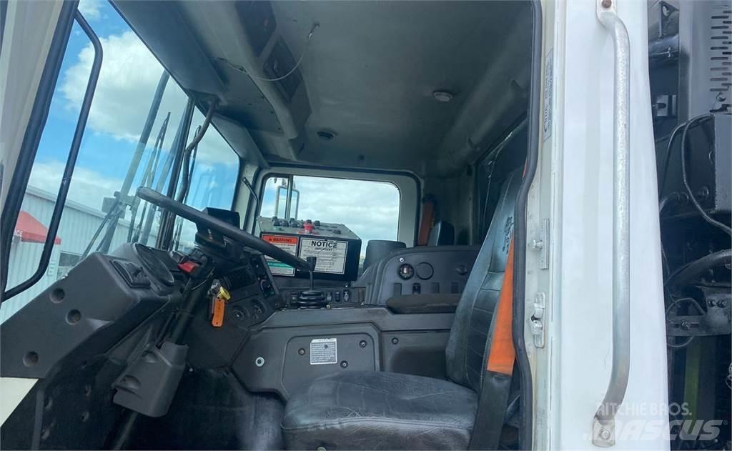 Mack MRU Renovationslastbiler