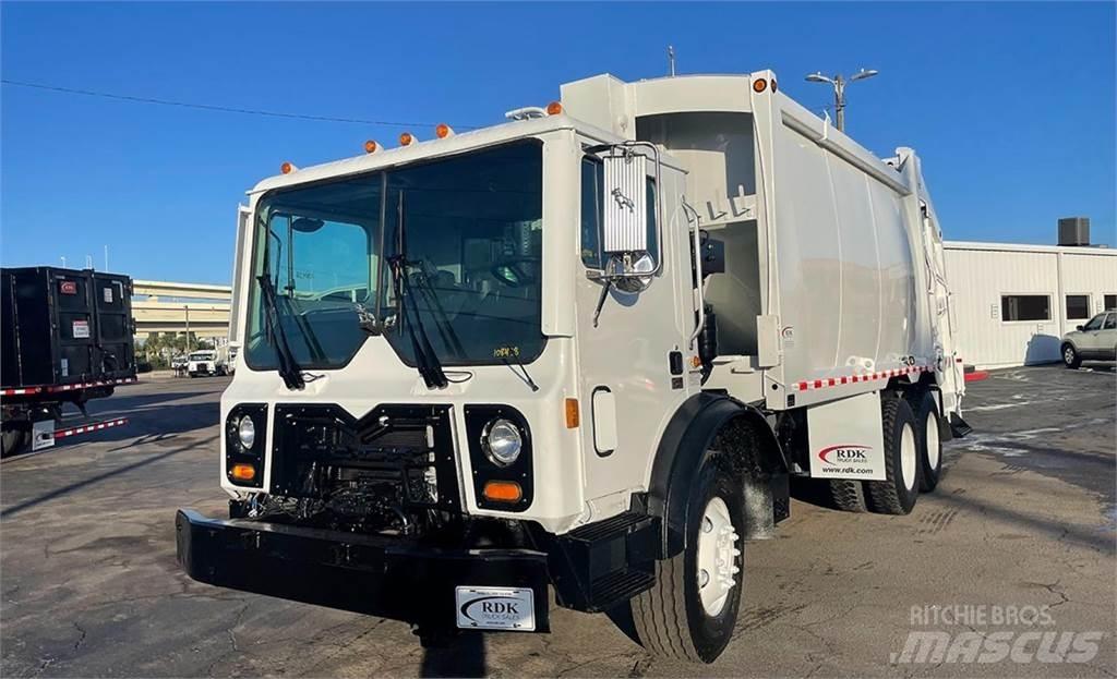 Mack MRU613 Renovationslastbiler