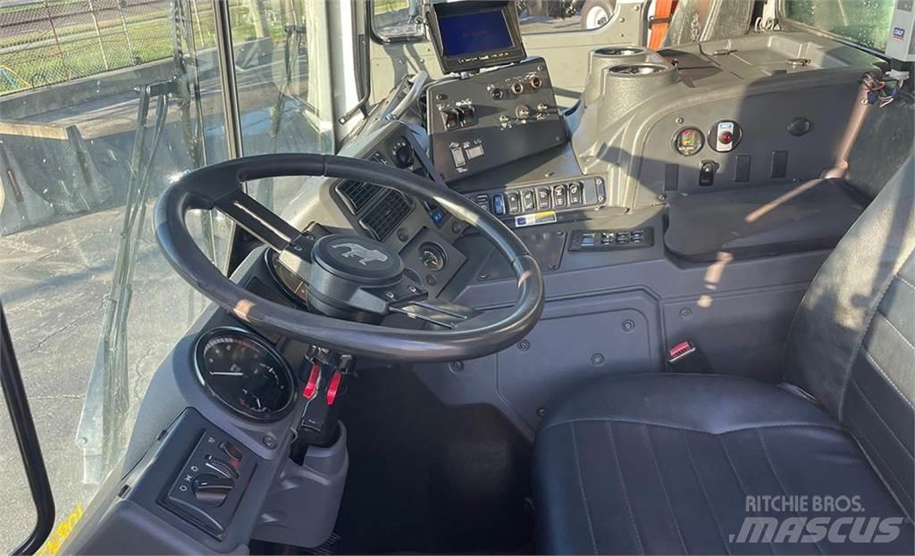 Mack MRU613 Renovationslastbiler