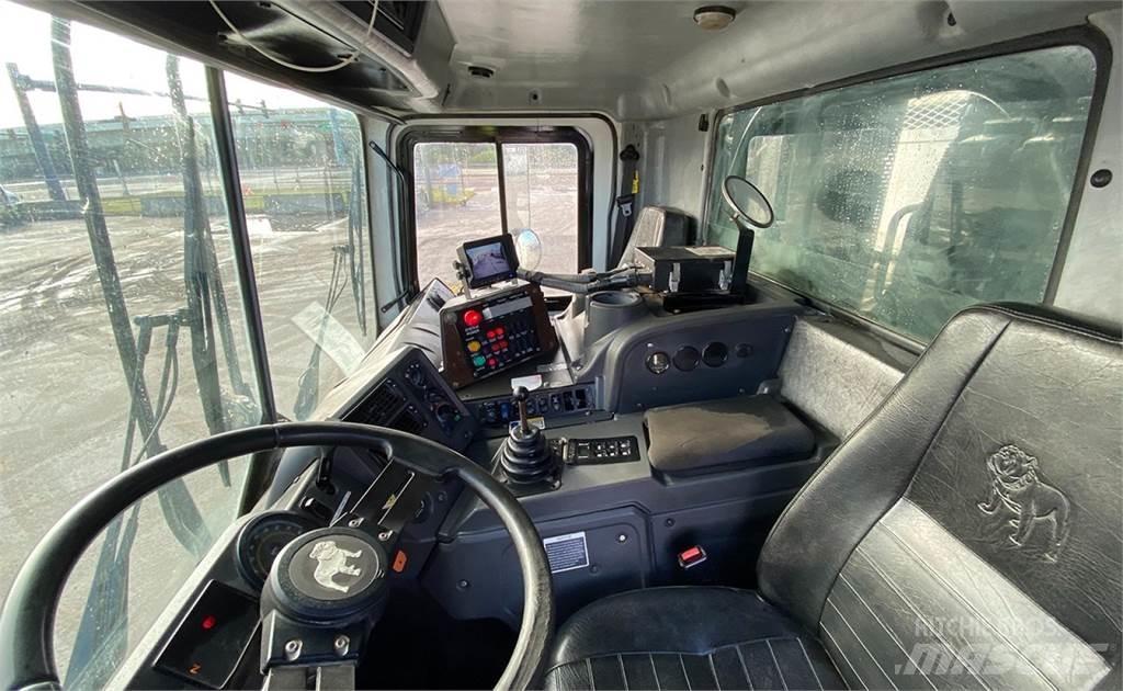 Mack MRU613 Renovationslastbiler