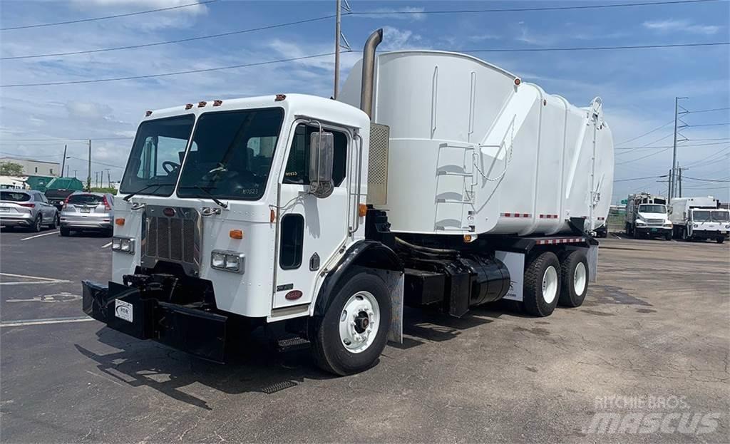 Peterbilt 320 Renovationslastbiler