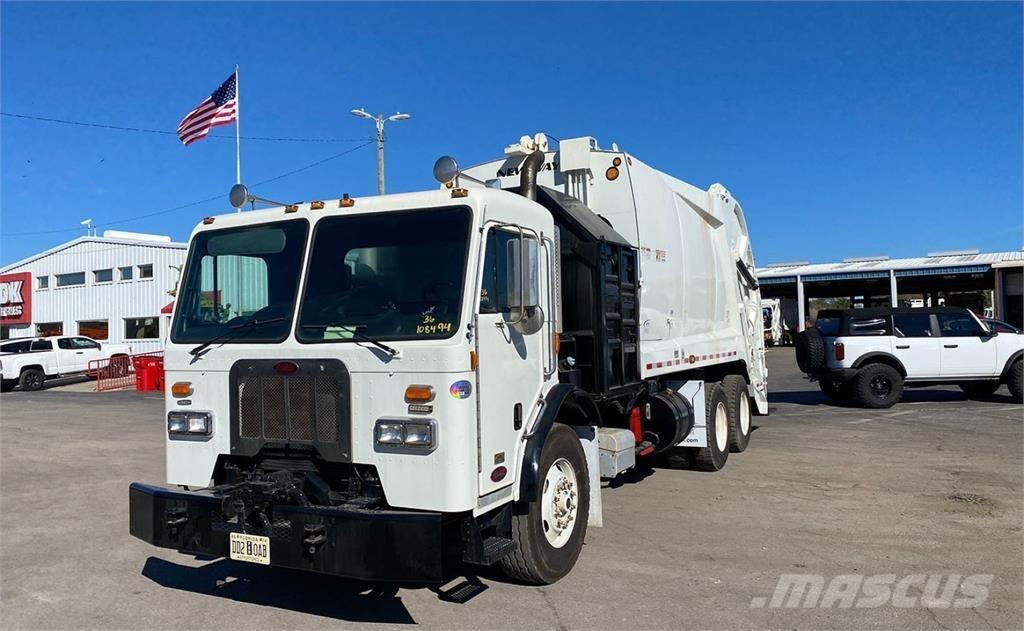 Peterbilt 320 Renovationslastbiler