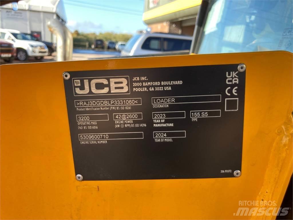 JCB 155 Teleskoplæssere til landbrug