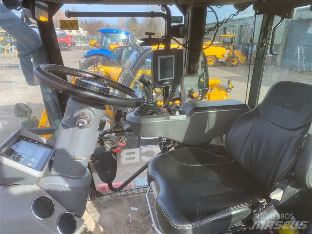 JCB 4220 Traktorer