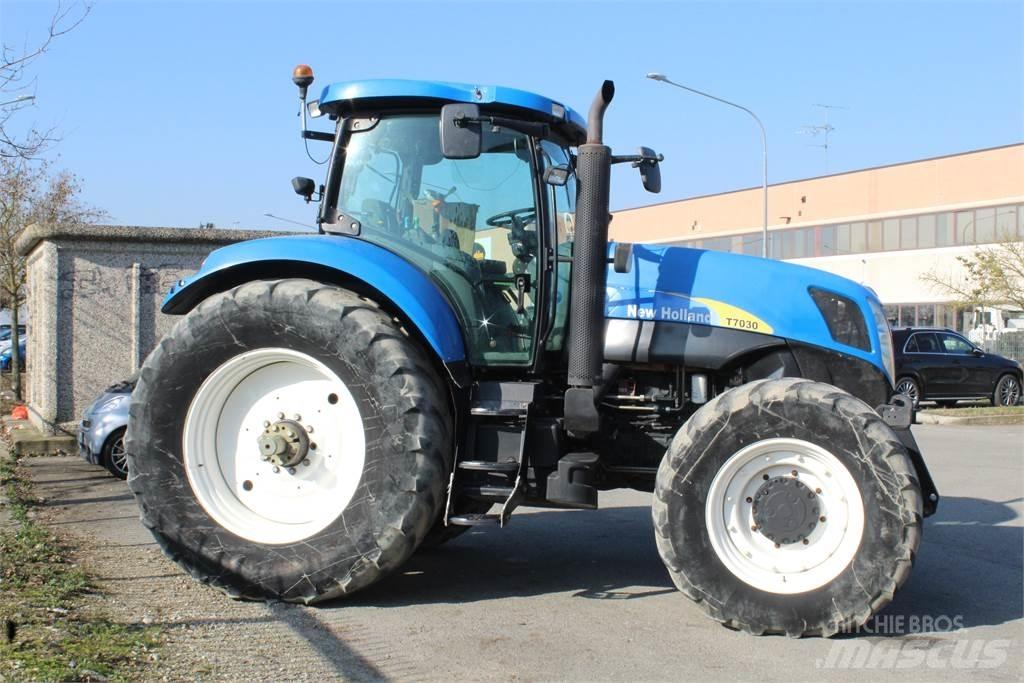 New Holland T7030 Traktorer