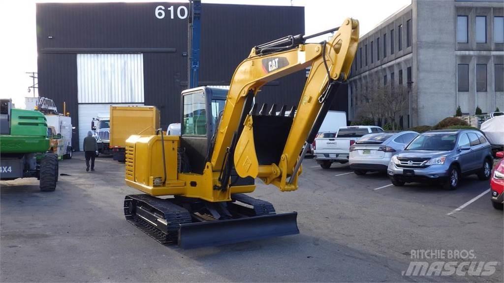 CAT 306E2 Gravemaskiner på larvebånd