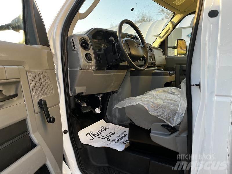 Ford Econoline Varevogne