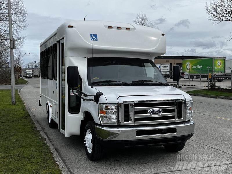 Ford Econoline Minibusser