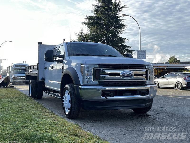 Ford F-450 SD Lastbil med lad/Flatbed