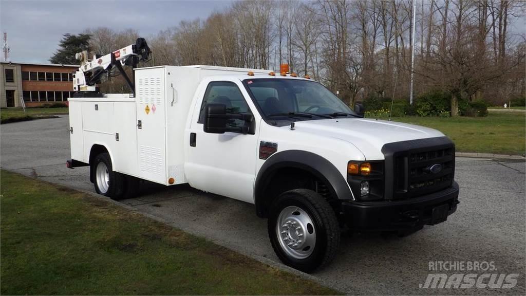 Ford F-550 Lastbil med kran