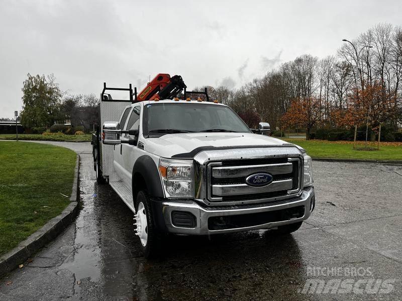 Ford F-550 Lastbil med kran