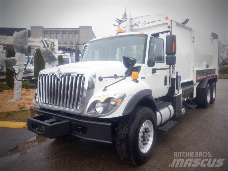 International 7400 Renovationslastbiler