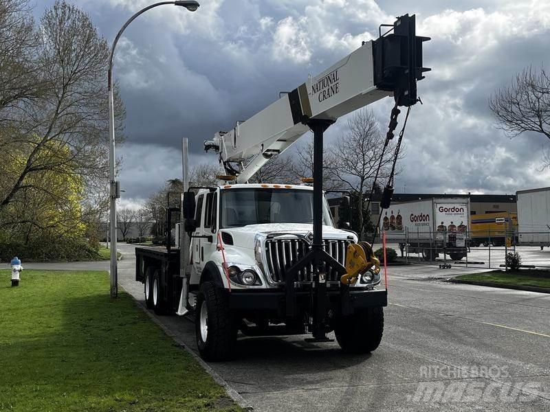International 7500 Lastbil med kran