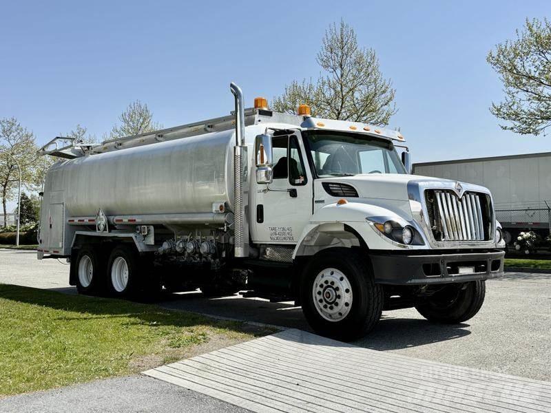 International 7500 Tankbiler