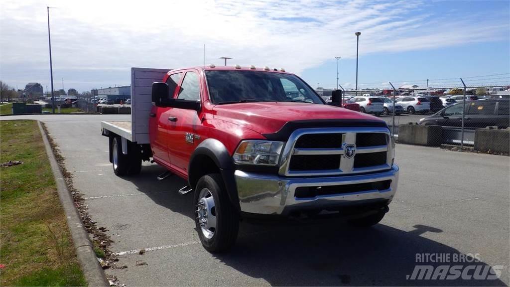 RAM 5500 Lastbil med lad/Flatbed