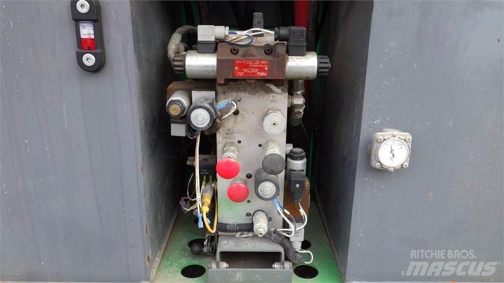 SkyJack SJ6826RT Saxlifte