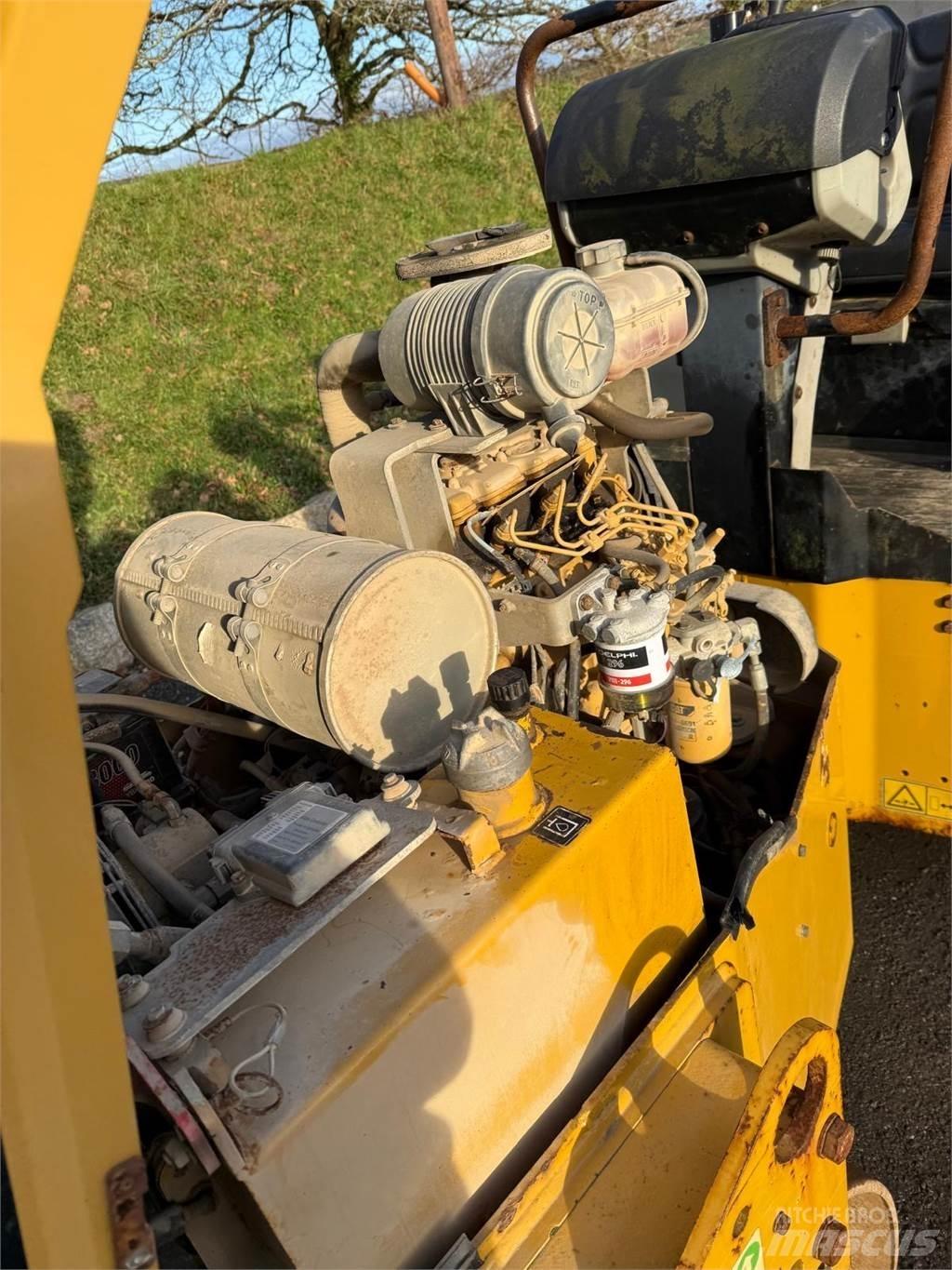 CAT CB24B Tvilling tromle