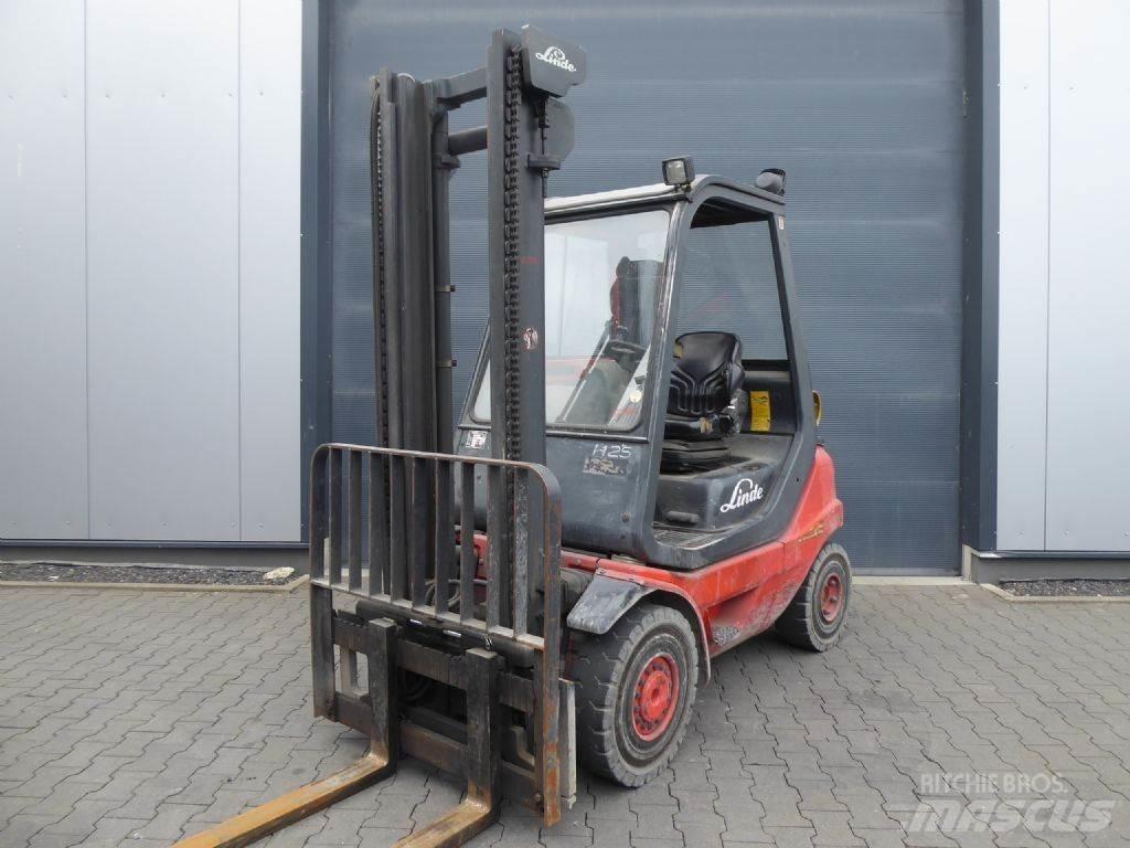 Linde H25T-03 LPG gaffeltrucks