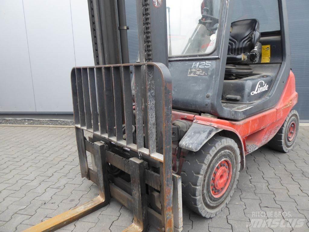 Linde H25T-03 LPG gaffeltrucks