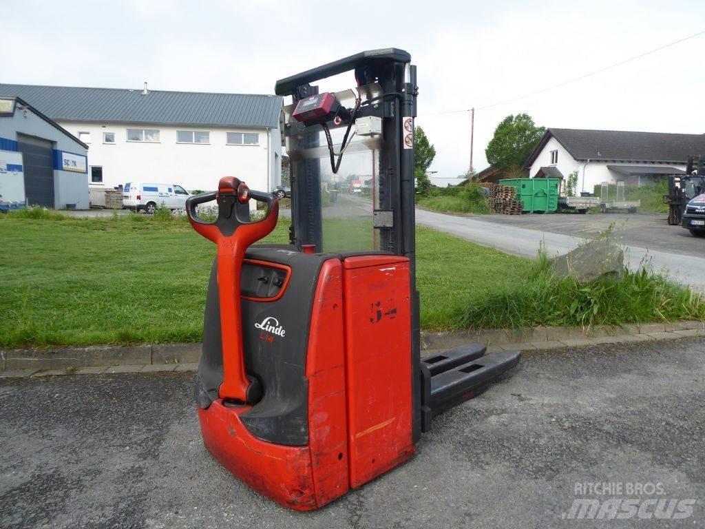 Linde L14 Gaffelstabler med gående fører