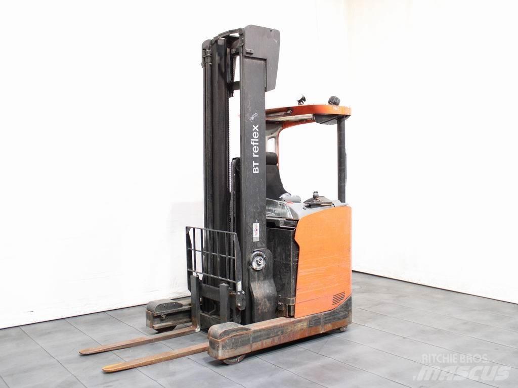 BT RRE 140 Reachtruck