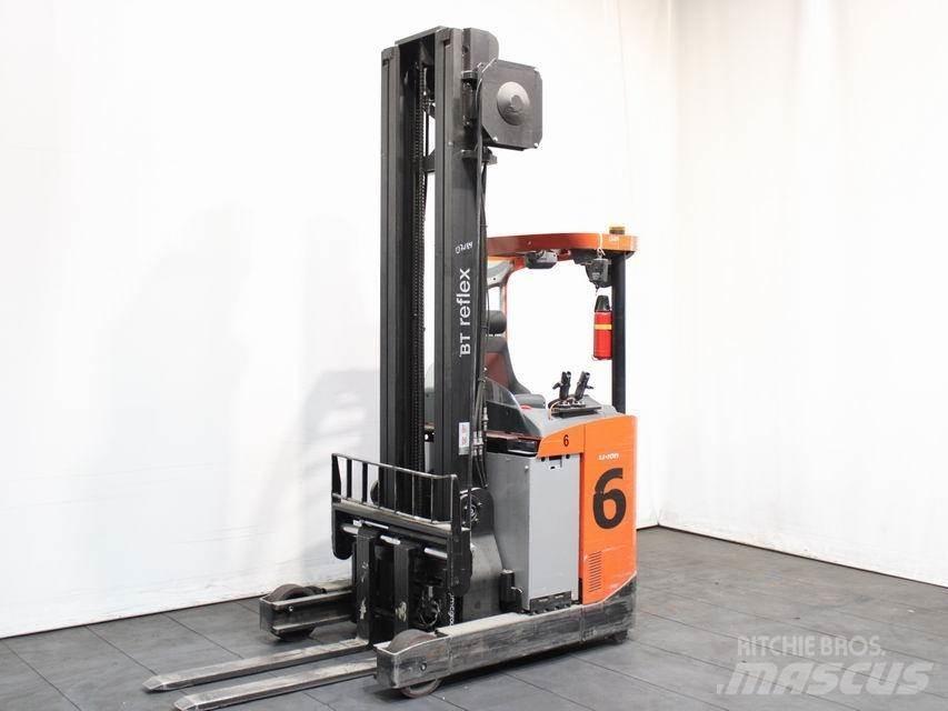 BT RRE 160 Reachtruck
