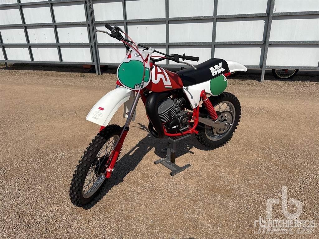Aprilia MX Biler