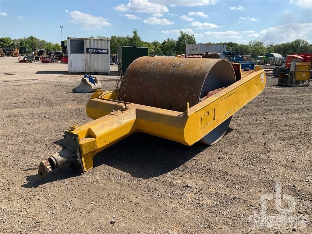 Bomag Towable Jordvibrationstromler