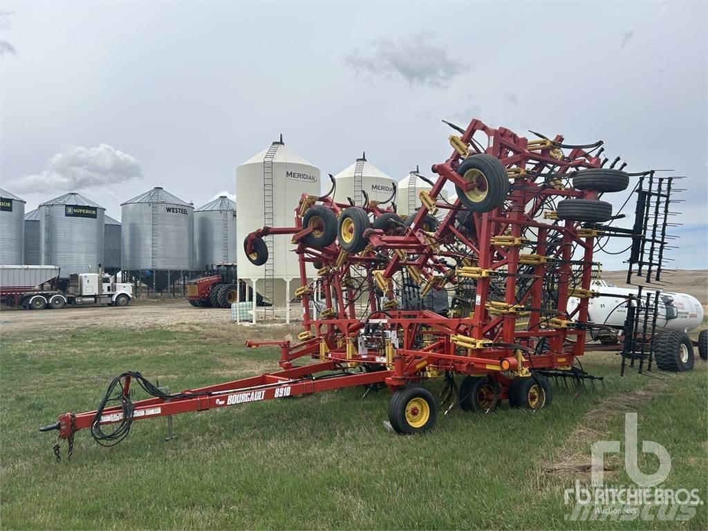 Bourgault 8910 Kultivatorer