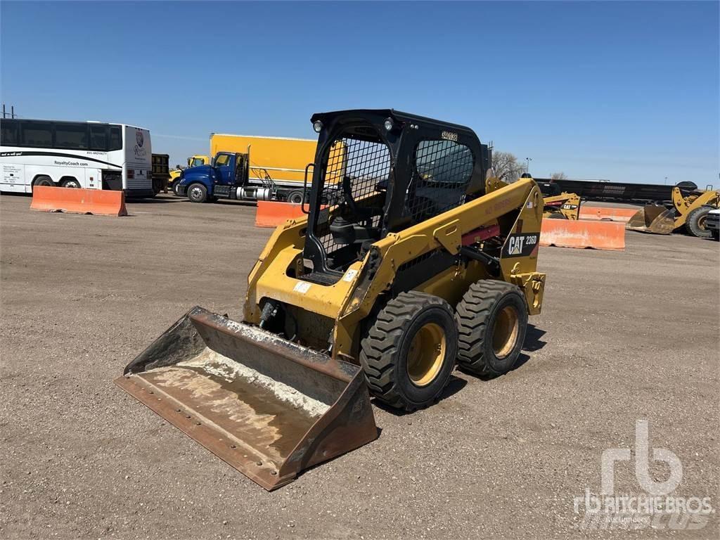 CAT 236D Minilæsser - skridstyret