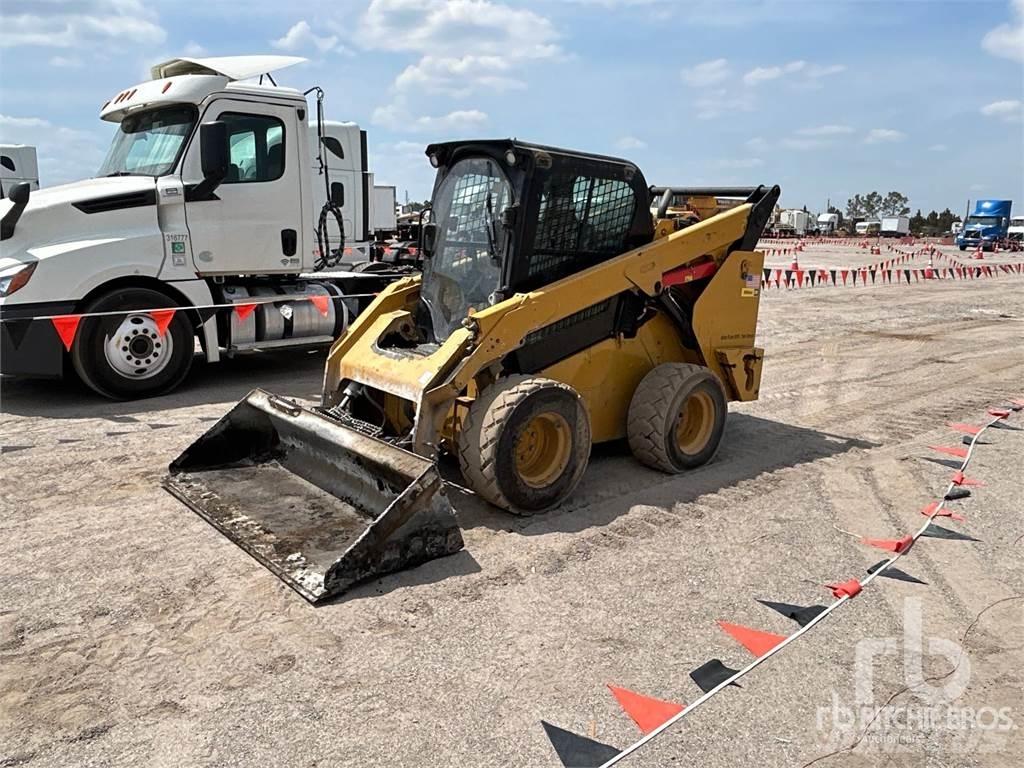 CAT 272D2 Minilæsser - skridstyret
