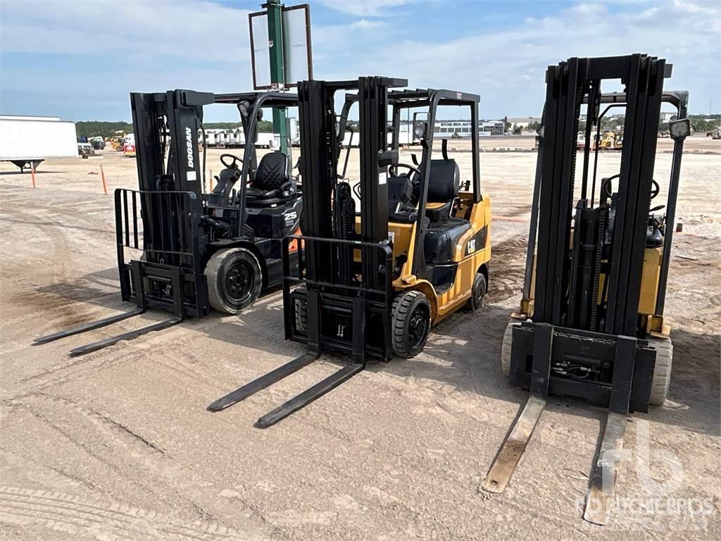 CAT 2C5000 Diesel gaffeltrucks