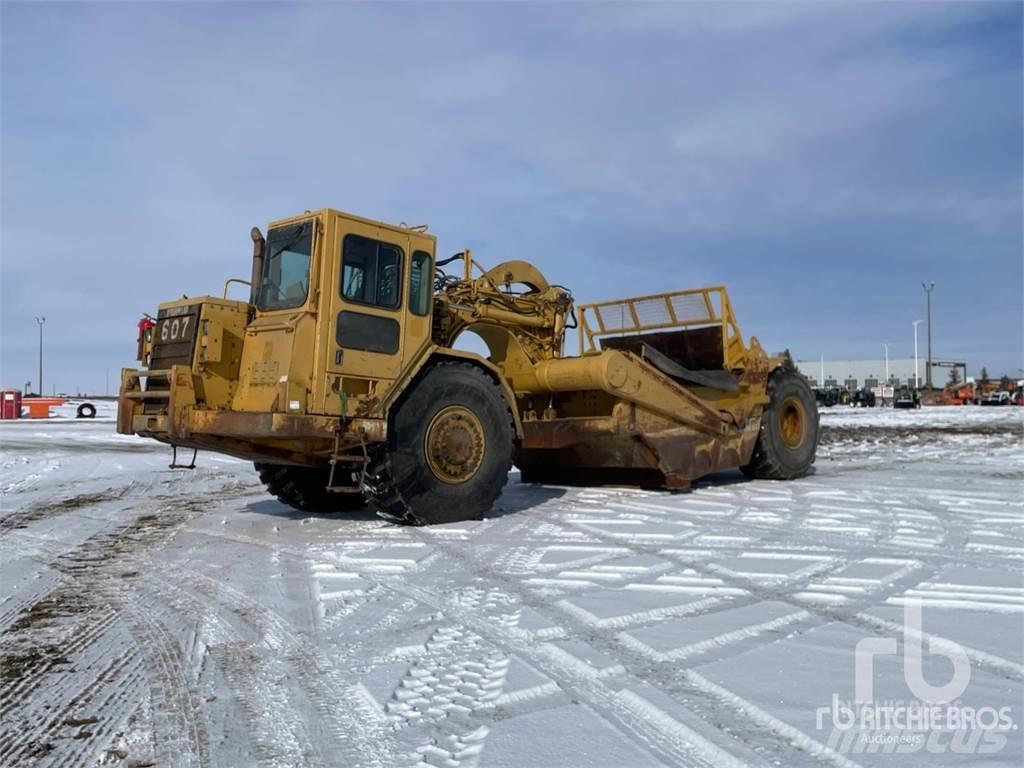 CAT 621F Skrabere