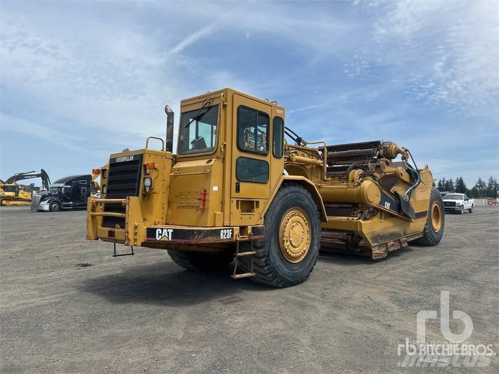 CAT 623F Skrabere