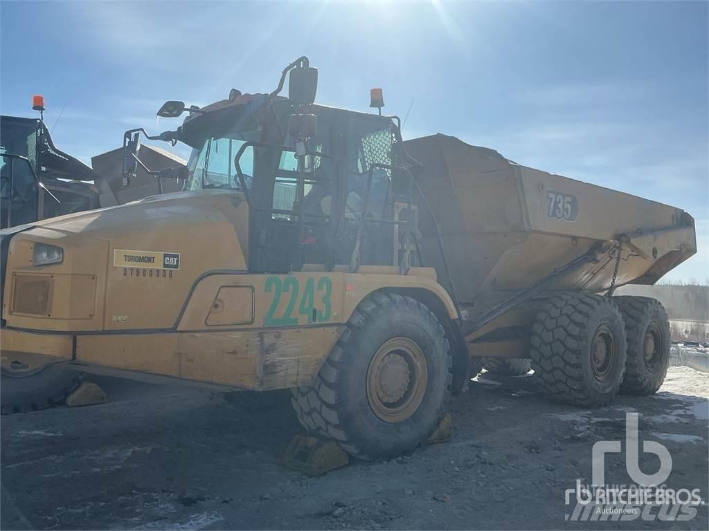 CAT 735 Terrængående lastbiler