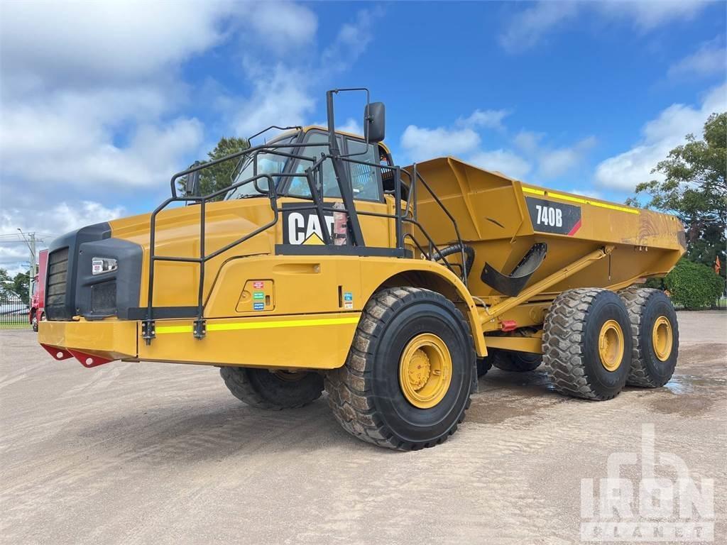CAT 740B Terrængående lastbiler