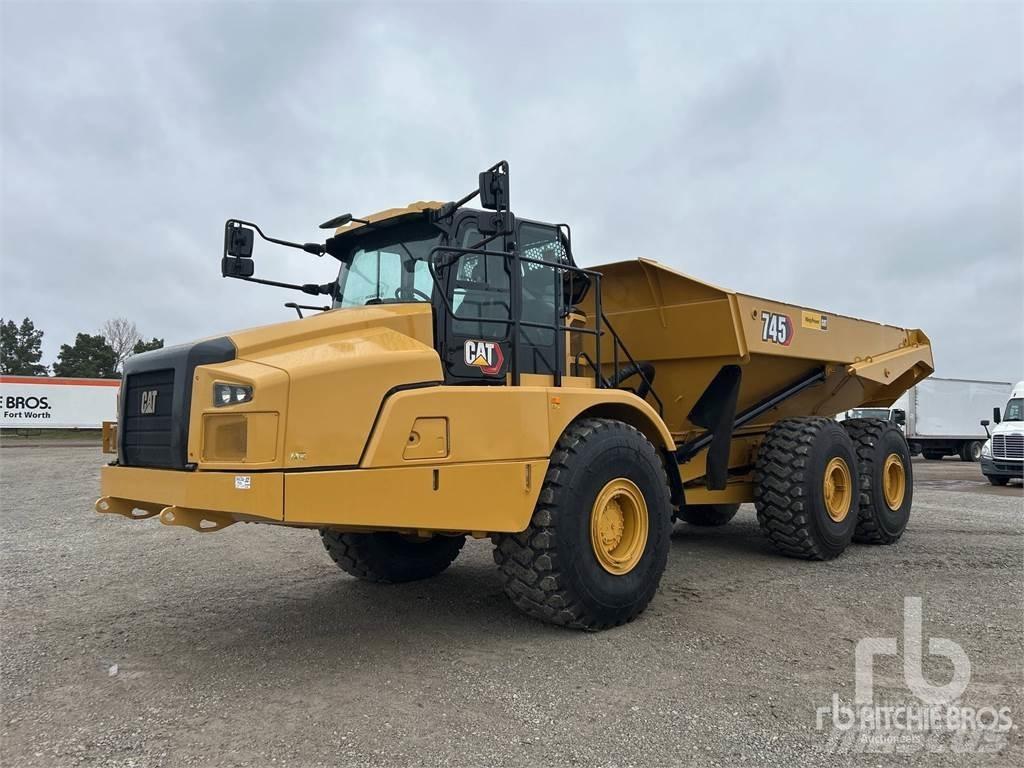 CAT 745 Terrængående lastbiler
