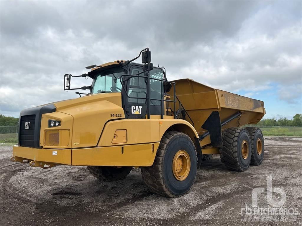 CAT 745 Terrængående lastbiler