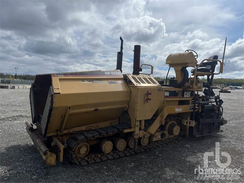 CAT AP-650B Asfaltudlæggere